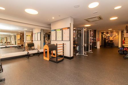 Apartamento para alugar com 233m², 4 quartos e 2 vagas Apartamento para alugar com 233m², 4 quartos e 2 vagasÁrea comum - Academia