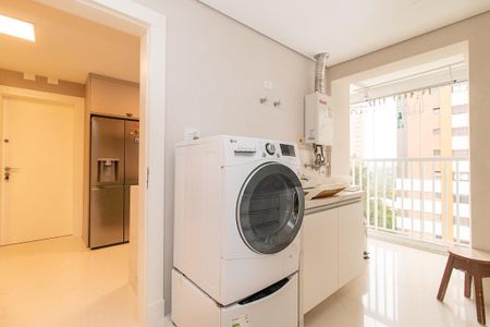 Apartamento para alugar com 233m², 4 quartos e 2 vagas Apartamento para alugar com 233m², 4 quartos e 2 vagasÁrea de Serviço