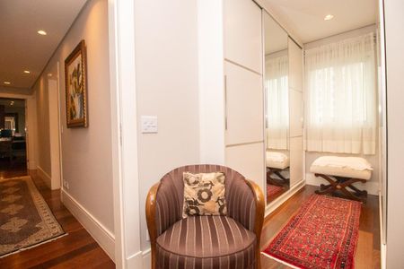 Apartamento para alugar com 233m², 4 quartos e 2 vagas Apartamento para alugar com 233m², 4 quartos e 2 vagasCloset da suíte