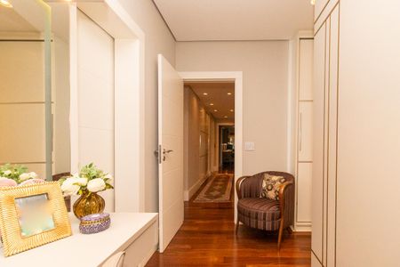 Apartamento para alugar com 233m², 4 quartos e 2 vagas Apartamento para alugar com 233m², 4 quartos e 2 vagasQuarto 4 - Suíte
