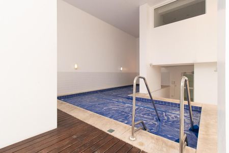 Apartamento para alugar com 233m², 4 quartos e 2 vagas Apartamento para alugar com 233m², 4 quartos e 2 vagasPiscina Coberta