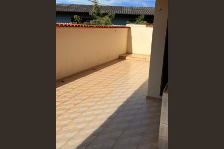 Casa para alugar com 200m², 3 quartos e 2 vagas