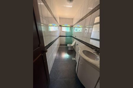 Casa para alugar com 200m², 3 quartos e 2 vagas Casa para alugar com 200m², 3 quartos e 2 vagasBanheiro