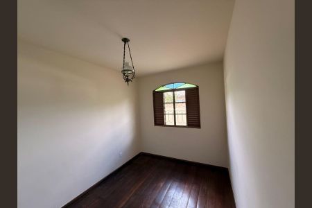 Casa para alugar com 200m², 3 quartos e 2 vagas