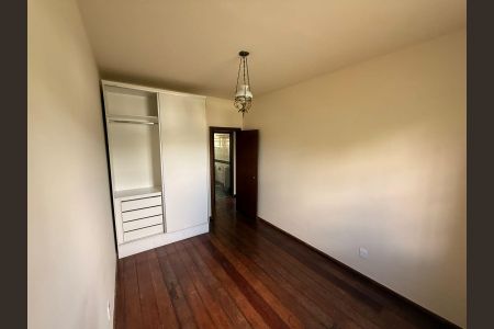 Casa para alugar com 200m², 3 quartos e 2 vagas