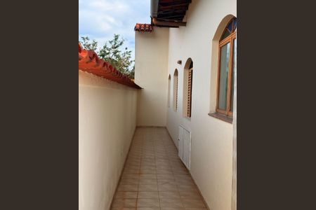 Casa para alugar com 200m², 3 quartos e 2 vagas