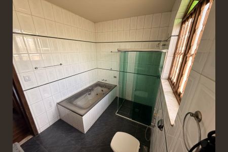 Casa para alugar com 200m², 3 quartos e 2 vagas Casa para alugar com 200m², 3 quartos e 2 vagasBanheiro