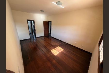 Casa para alugar com 200m², 3 quartos e 2 vagas