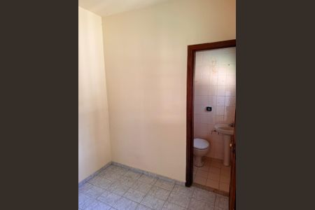 Casa para alugar com 200m², 3 quartos e 2 vagas