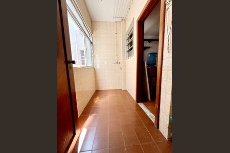 Apartamento à venda com 110m², 3 quartos e 2 vagas Apartamento à venda com 110m², 3 quartos e 2 vagasÁrea de serviço