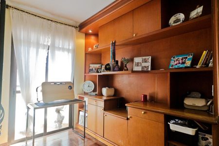 Apartamento à venda com 74m², 3 quartos e 2 vagas Apartamento à venda com 74m², 3 quartos e 2 vagasQuarto 1