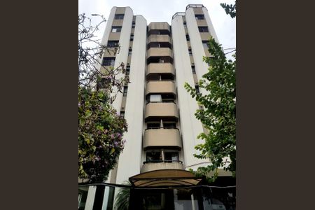Apartamento à venda com 74m², 3 quartos e 2 vagas Apartamento à venda com 74m², 3 quartos e 2 vagasFachada