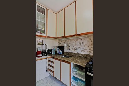 Apartamento à venda com 74m², 3 quartos e 2 vagas Apartamento à venda com 74m², 3 quartos e 2 vagasCozinha