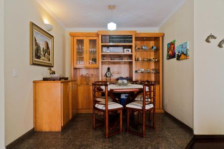 Apartamento à venda com 74m², 3 quartos e 2 vagas Apartamento à venda com 74m², 3 quartos e 2 vagasSala