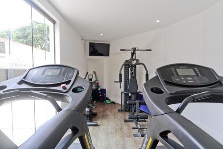 Apartamento à venda com 74m², 3 quartos e 2 vagas Apartamento à venda com 74m², 3 quartos e 2 vagasÁrea comum - Academia