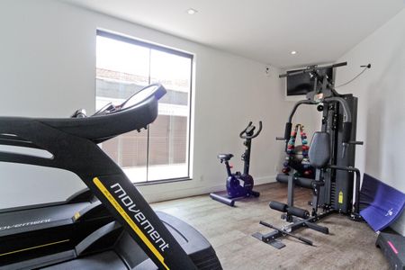 Apartamento à venda com 74m², 3 quartos e 2 vagas Apartamento à venda com 74m², 3 quartos e 2 vagasÁrea comum - Academia
