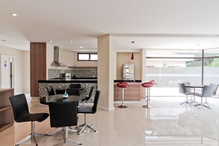 Apartamento à venda com 74m², 3 quartos e 2 vagas Apartamento à venda com 74m², 3 quartos e 2 vagasÁrea comum - Salão de festas