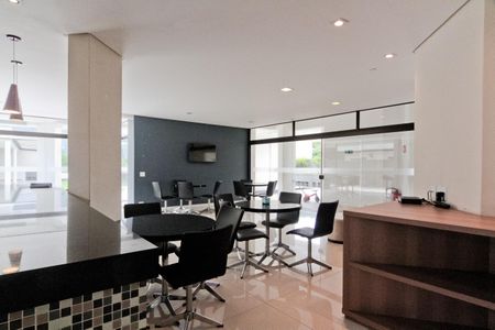 Apartamento à venda com 74m², 3 quartos e 2 vagas Apartamento à venda com 74m², 3 quartos e 2 vagasÁrea comum - Salão de festas