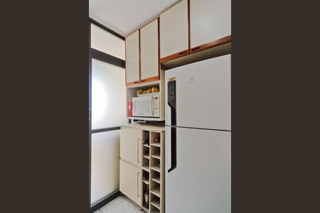 Apartamento à venda com 74m², 3 quartos e 2 vagas Apartamento à venda com 74m², 3 quartos e 2 vagasCozinha
