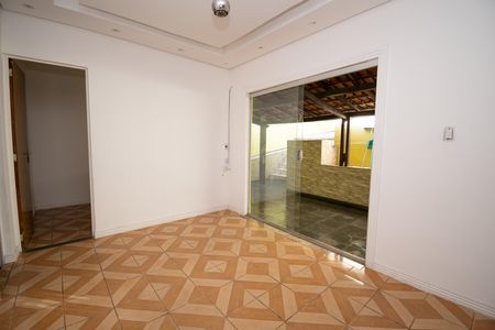 Sala de casa para alugar com 3 quartos, 60m² em Vila Boa Esperanca, Contagem