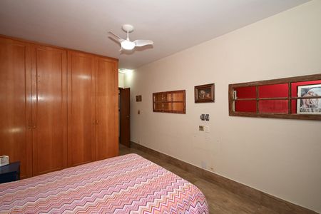 Casa para alugar com 95m², 2 quartos e 2 vagasSuíte 2