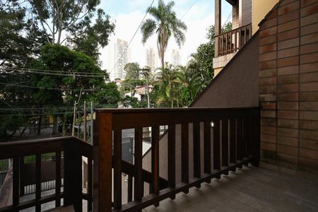 Casa para alugar com 95m², 2 quartos e 2 vagasEntrada