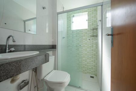 Apartamento para alugar com 57m², 3 quartos e 1 vagaBANHEIRO1