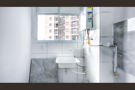 Apartamento para alugar com 35m², 2 quartos e sem vaga Apartamento para alugar com 35m², 2 quartos e sem vagaCozinha e Área de Serviço