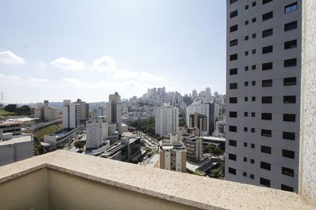 Apartamento à venda com 114m², 3 quartos e 2 vagasVaranda da Suíte