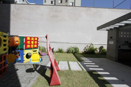 Apartamento à venda com 114m², 3 quartos e 2 vagasÁrea comum - Playground