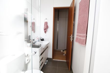 Apartamento à venda com 114m², 3 quartos e 2 vagasBanheiro da Suíte