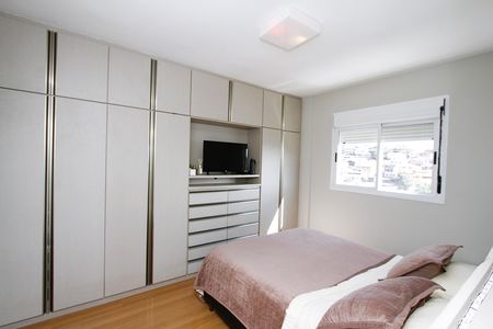 Apartamento à venda com 114m², 3 quartos e 2 vagasQuarto 2 - Suíte