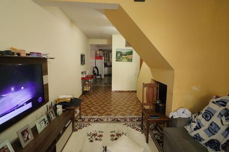 Sala de casa para alugar com 3 quartos, 216m² em Iapi, Osasco