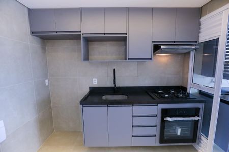 Apartamento para alugar com 70m², 2 quartos e 2 vagas Apartamento para alugar com 70m², 2 quartos e 2 vagasCozinha - Armários