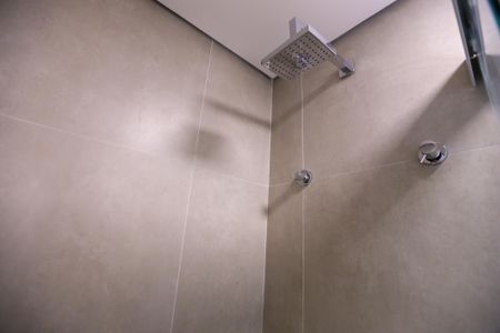 Apartamento para alugar com 70m², 2 quartos e 2 vagas Apartamento para alugar com 70m², 2 quartos e 2 vagasBanheiro da Suíte