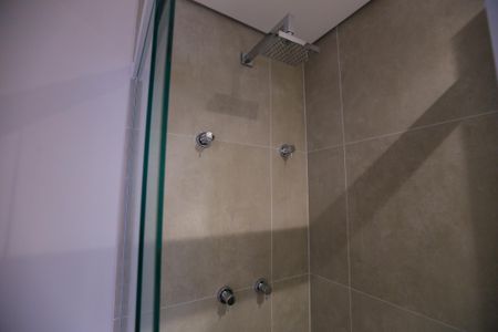 Apartamento para alugar com 70m², 2 quartos e 2 vagas Apartamento para alugar com 70m², 2 quartos e 2 vagasBanheiro