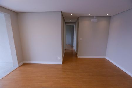 Apartamento para alugar com 70m², 2 quartos e 2 vagas Apartamento para alugar com 70m², 2 quartos e 2 vagasSala de Jantar