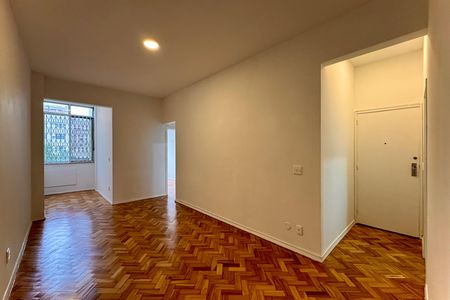 Apartamento para alugar com 2 quartos, 65m² em Laranjeiras, Rio de Janeiro