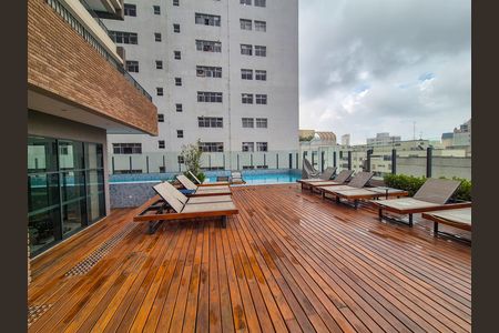 Apartamento para alugar com 37m², 1 quarto e 1 vaga Apartamento para alugar com 37m², 1 quarto e 1 vagaDeck da Piscina