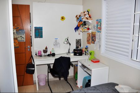 Casa à venda com 210m², 4 quartos e 4 vagasDetalhe - Quarto 02