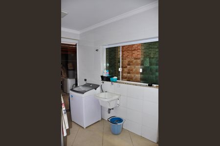 Casa à venda com 210m², 4 quartos e 4 vagasDetalhe - Área de Serviço