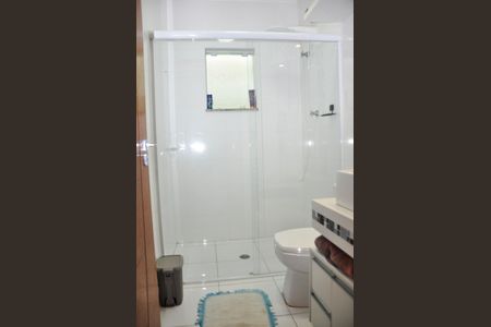 Casa à venda com 210m², 4 quartos e 4 vagasDetalhe - Suíte