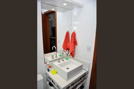 Casa à venda com 210m², 4 quartos e 4 vagasDetalhe - Suíte