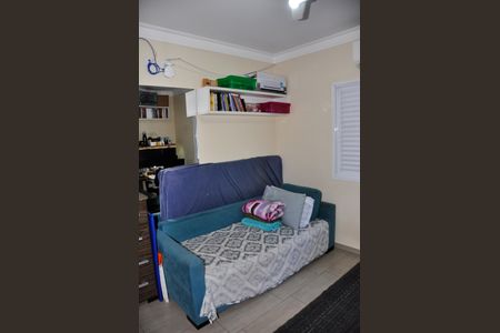 Casa à venda com 210m², 4 quartos e 4 vagasDetalhe - Quarto 04 com Suíte