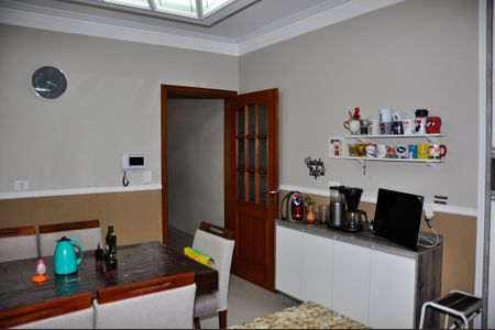 Casa à venda com 210m², 4 quartos e 4 vagasDetalhe - Copa