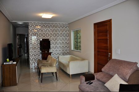 Detalhe - Sala de casa à venda com 4 quartos, 210m² em Parque Sao Domingos, São Paulo