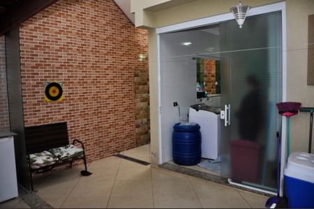Casa à venda com 210m², 4 quartos e 4 vagasChurrasqueira