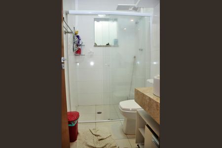 Casa à venda com 210m², 4 quartos e 4 vagasDetalhe - Banheiro Social