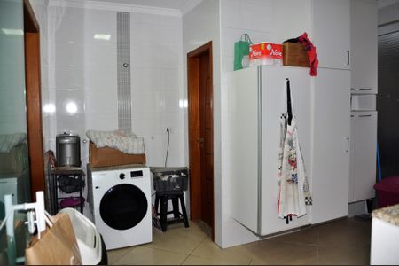 Casa à venda com 210m², 4 quartos e 4 vagasDetalhe - Área de Serviço