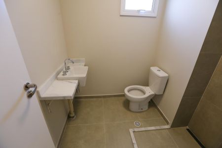 Apartamento para alugar com 100m², 3 quartos e 2 vagas Apartamento para alugar com 100m², 3 quartos e 2 vagasBanheiro da Suíte 1